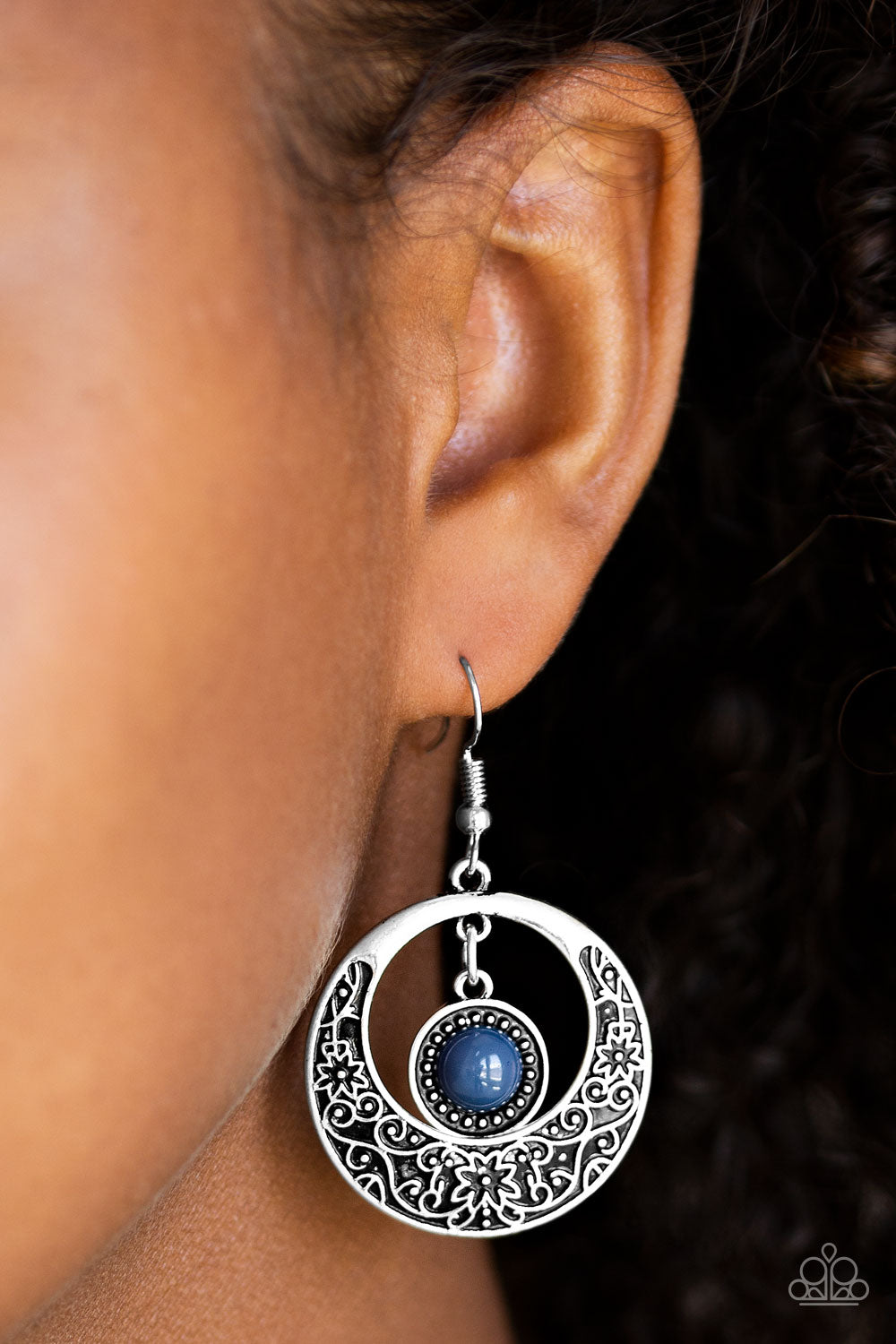 Paparazzi ♥ Wandering Waikiki - Blue ♥ Earrings