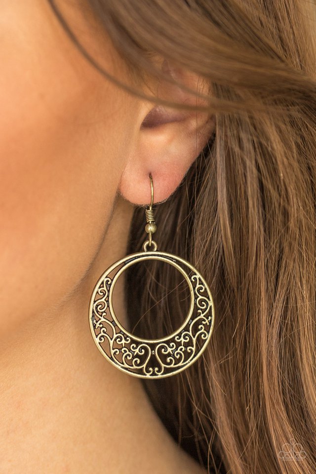 Paparazzi ♥ Newport Nautical - Brass ♥ Earrings