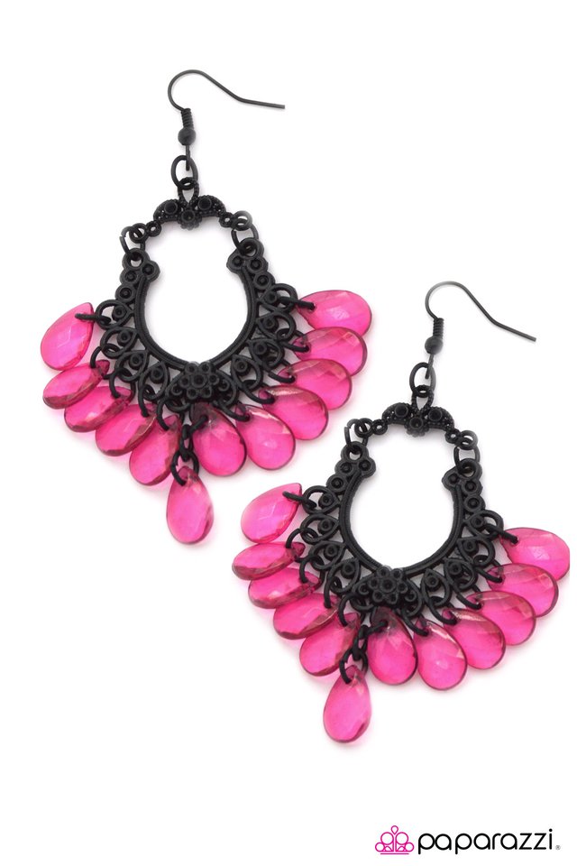 Paparazzi ♥ Drop It! - Pink ♥ Earrings