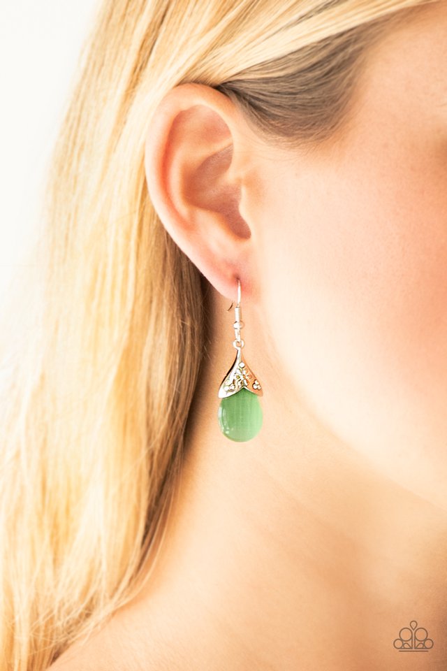 Paparazzi ♥ Spring Dew - Green ♥ Earrings
