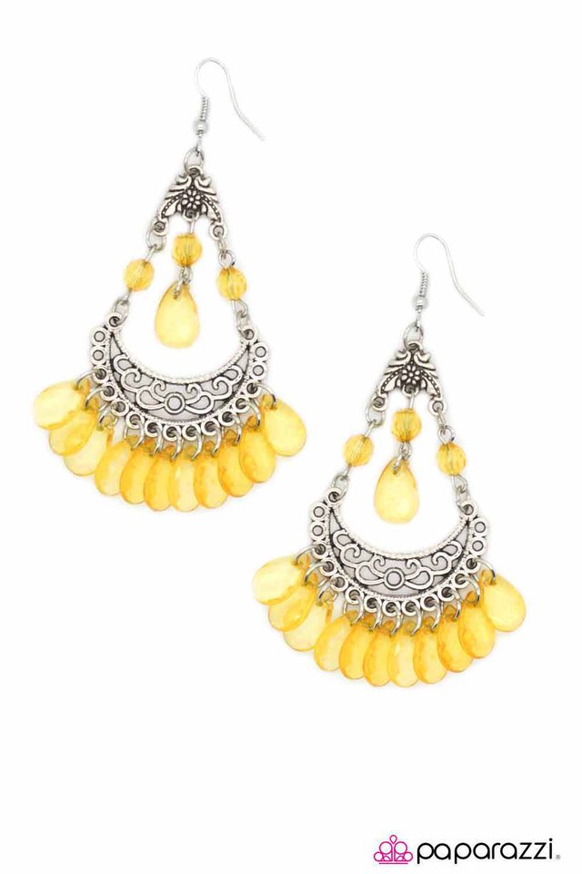 Paparazzi ♥ My Valentine - Yellow ♥ Earrings