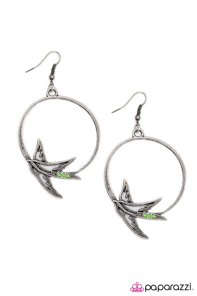 Paparazzi ♥ Taking Flight - Green ♥ Earrings