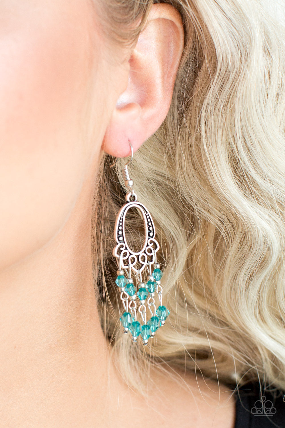 Paparazzi ♥ Not The Only Fish In The Sea - Green ♥ Earrings