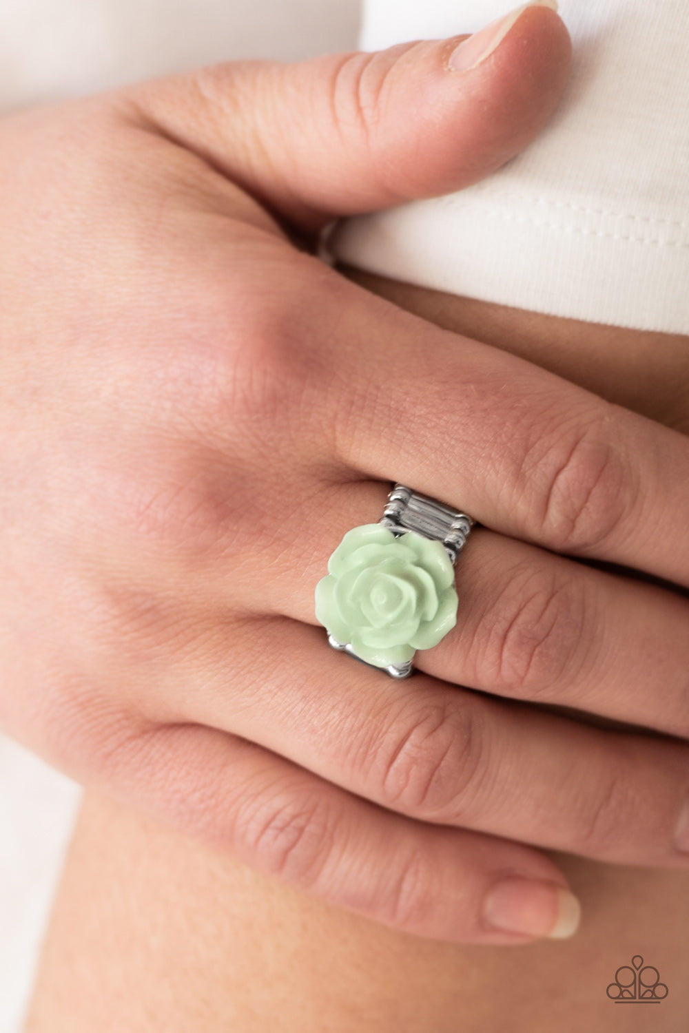 Paparazzi ♥ PRIMROSE and Proper - Green ♥ Ring