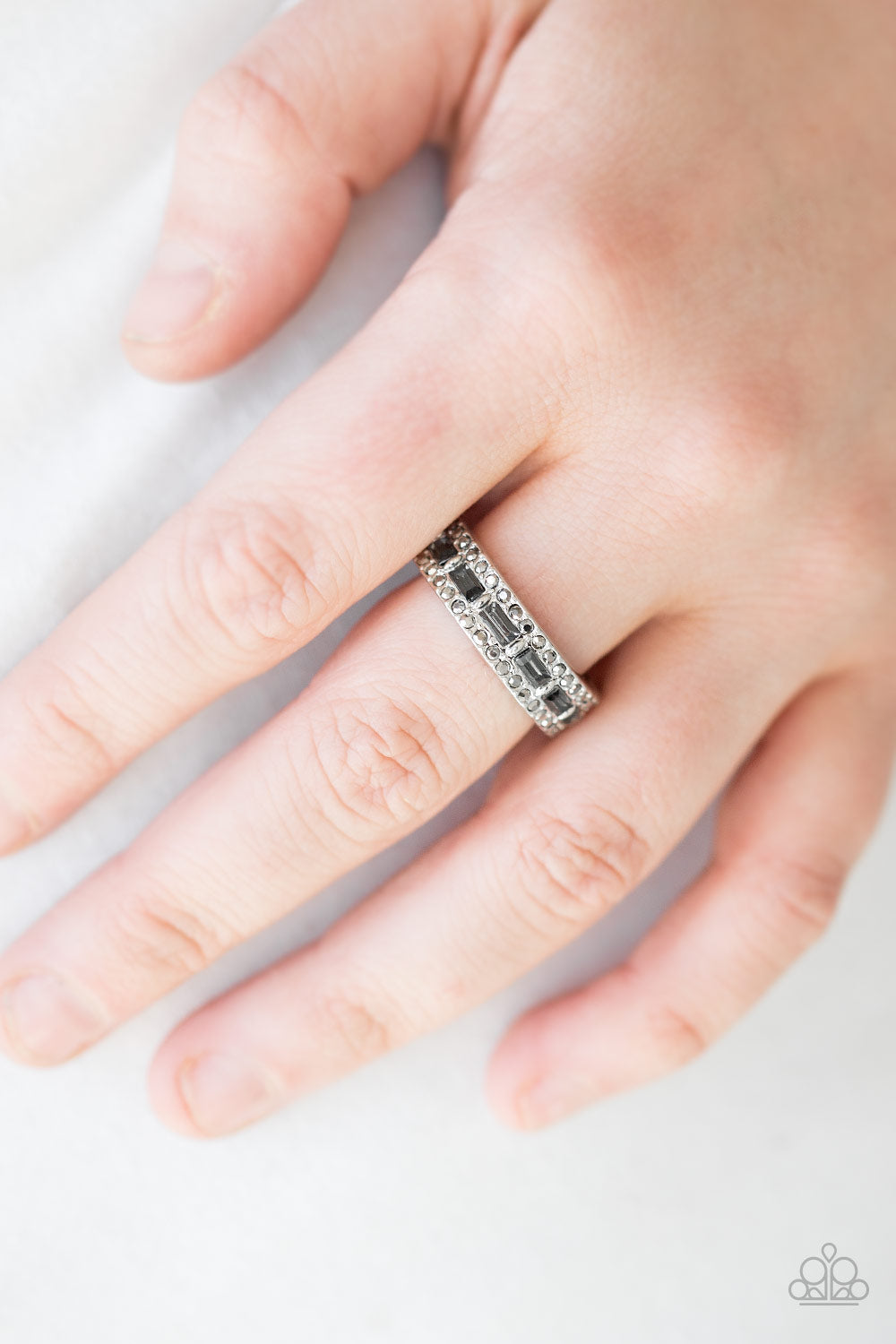 Paparazzi ♥ Get The LOOT - Silver ♥ Ring