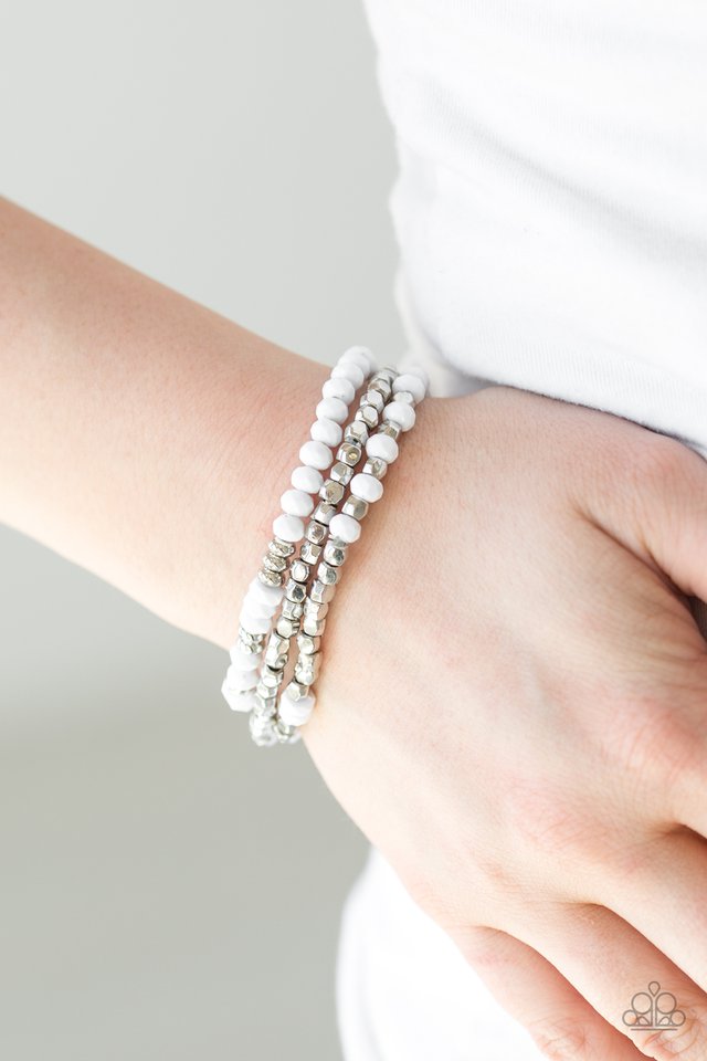 Paparazzi ♥ Very Vivacious - White ♥ Bracelet