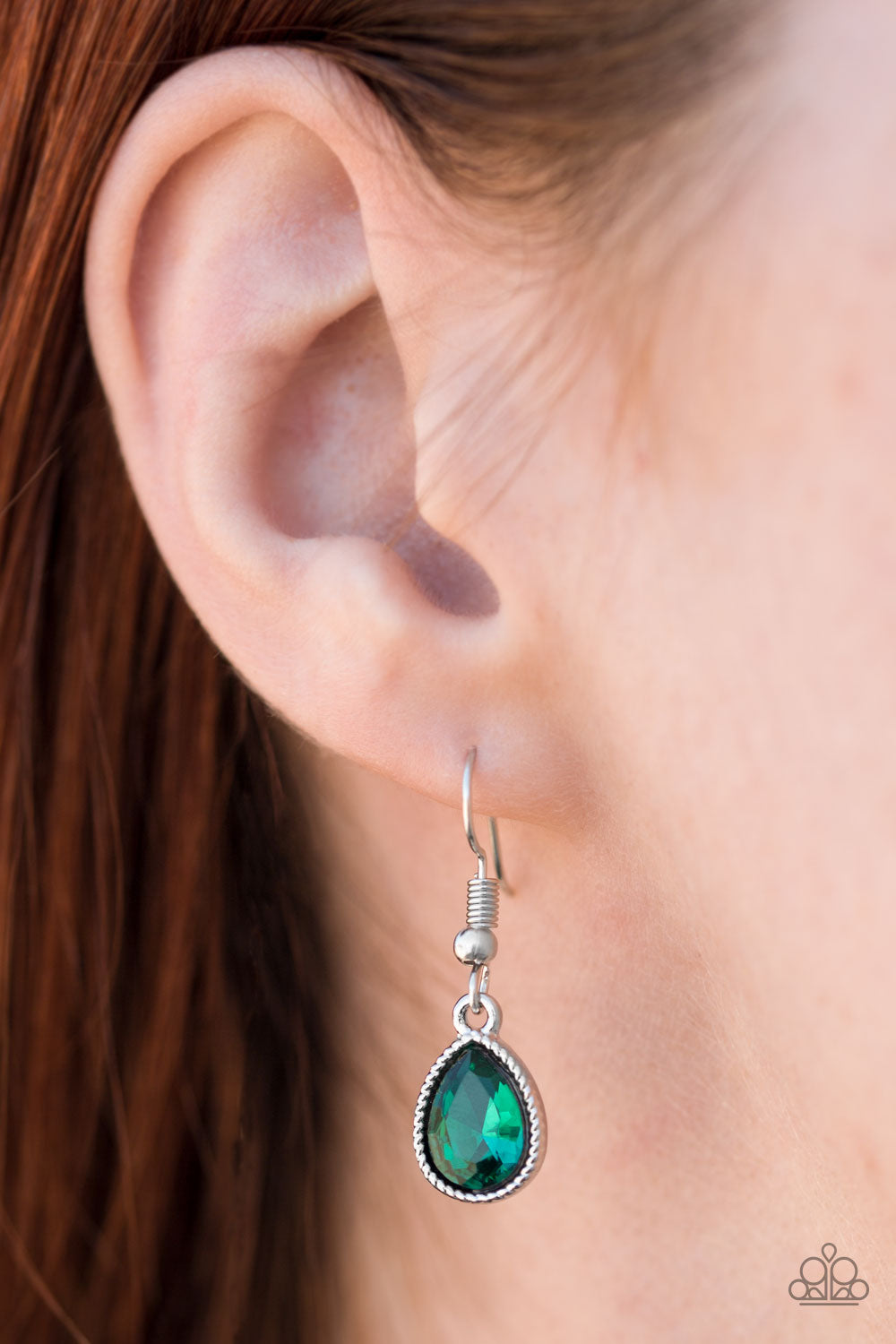 Paparazzi ♥ Classy Classicist - Green ♥ Necklace