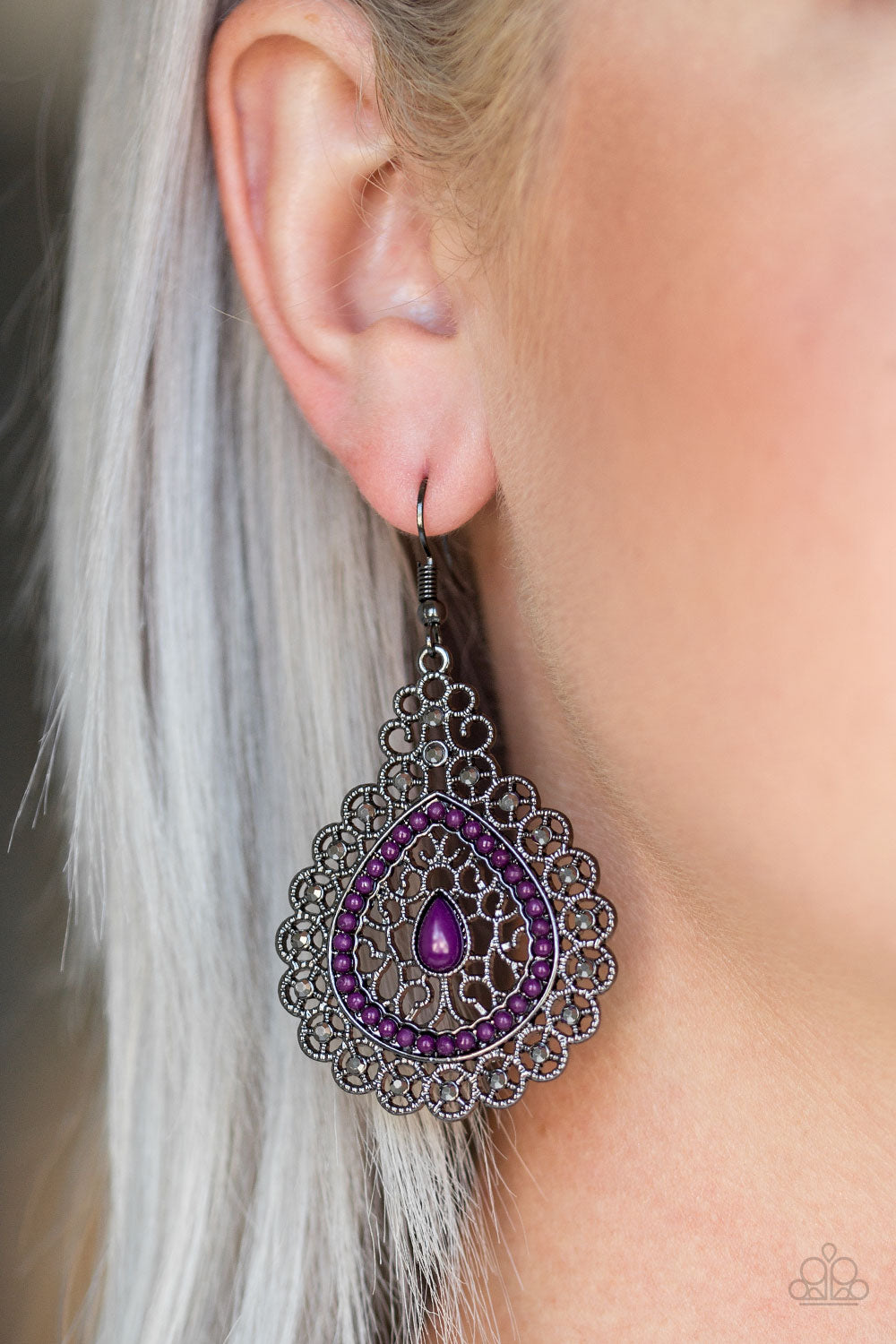 Paparazzi ♥ Carnival Courtesan - Purple ♥ Earrings