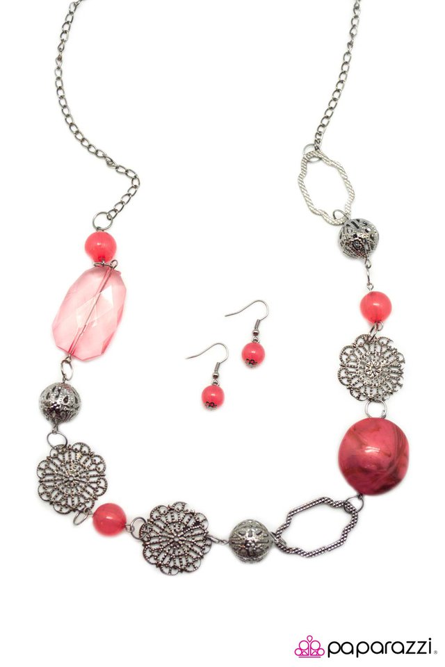 Paparazzi ♥ Come As You Are - Coral ♥ Necklace