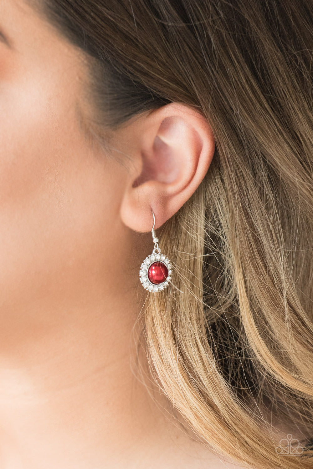 Paparazzi ♥ Fashion Show Celebrity - Red ♥ Earrings