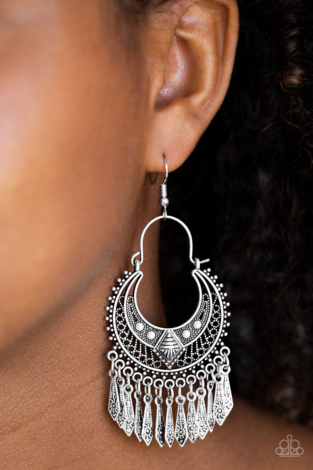 Paparazzi ♥ Walk On The Wildside - Silver ♥ Earrings