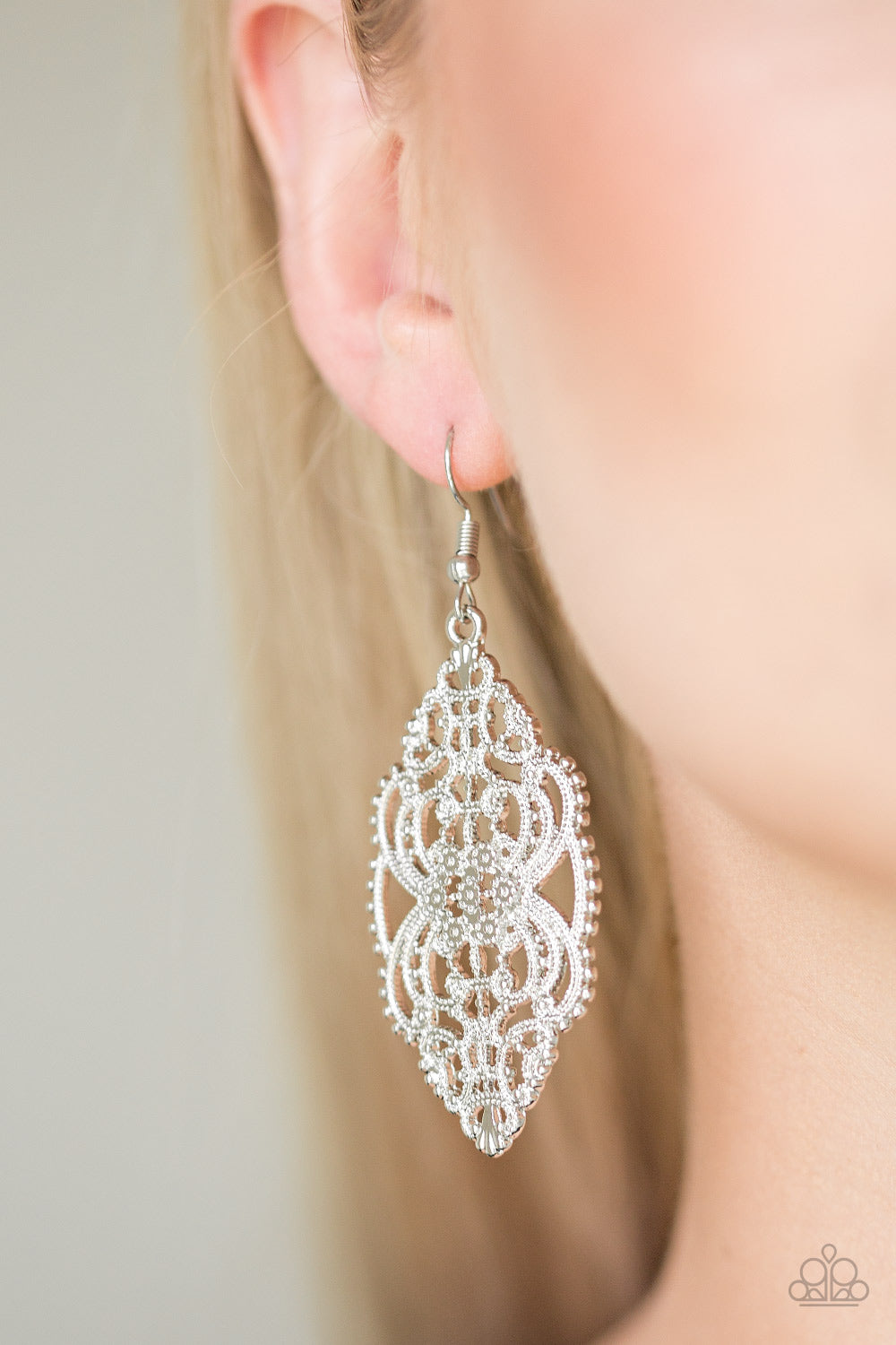 Paparazzi ♥ Ornately Ornate - Silver ♥ Earrings