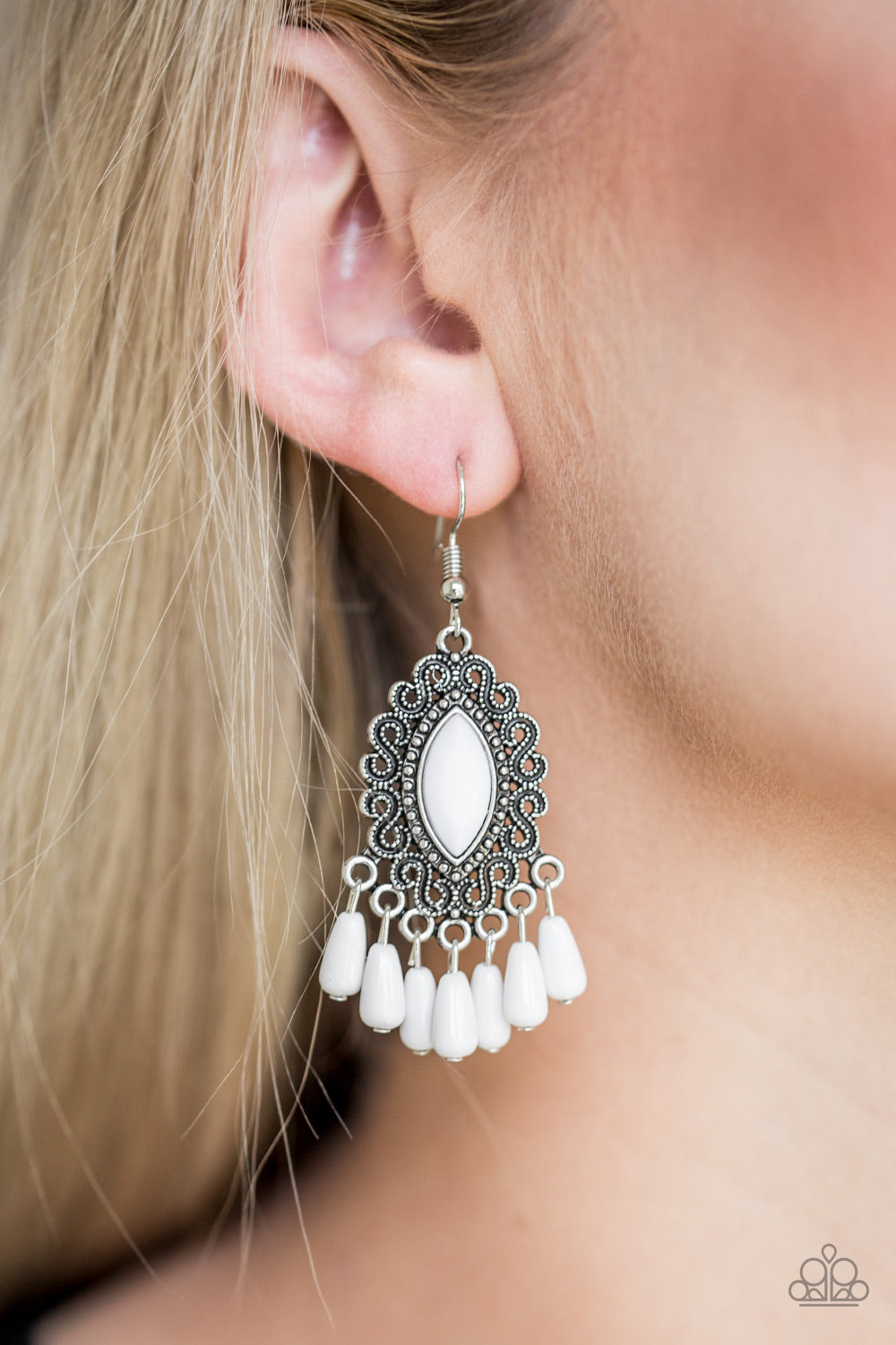 Paparazzi ♥ Private Villa - White ♥ Earrings