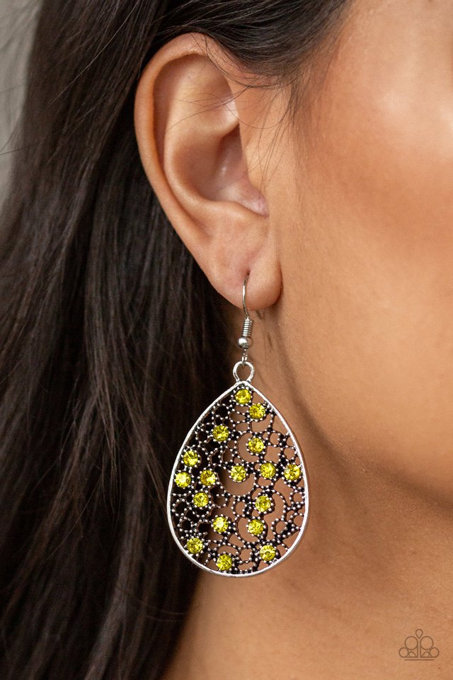 Paparazzi ♥ Dazzling Dew - Yellow ♥ Earrings