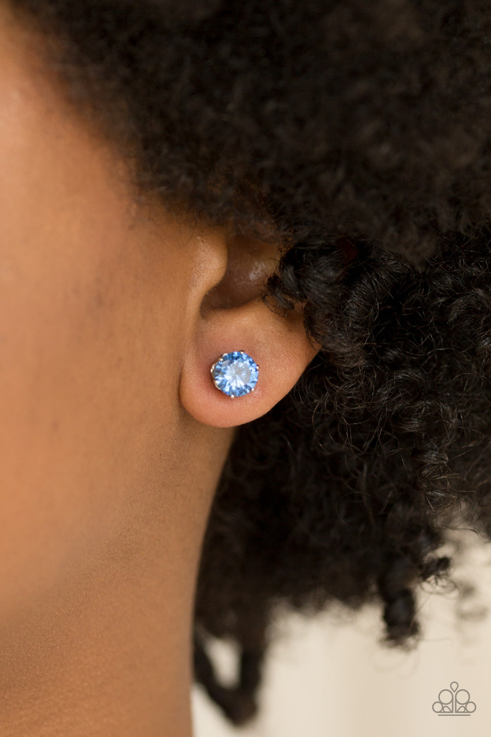 Paparazzi ♥ Come Out On Top - Blue ♥ Post Earrings