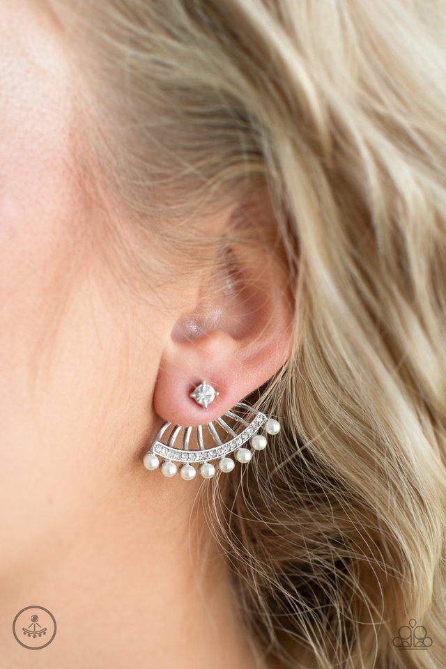 Paparazzi ♥ Drama Queen Dimension - White ♥ Post Earrings