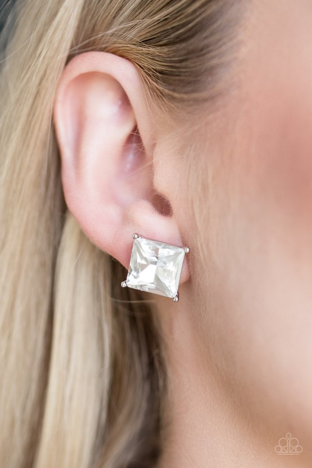 Paparazzi ♥ The Big Bang - White Post ♥ Post Earrings