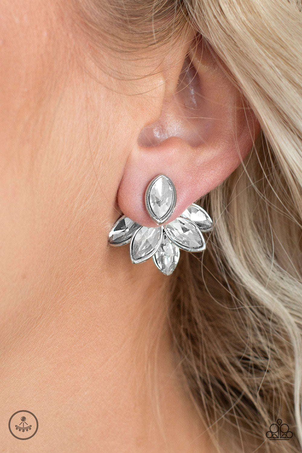 Paparazzi ♥ Fanciest Of Them All - White ♥ Post Earrings