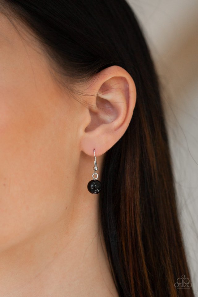 Paparazzi ♥ Soar With The Eagles - Black ♥ Necklace