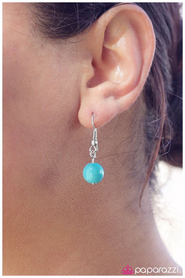 Paparazzi ♥ A Stones Throw - Blue ♥ Necklace