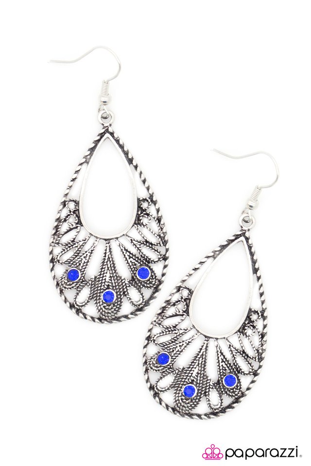 Paparazzi ♥ Wish You Were Here - Blue ♥ Earrings