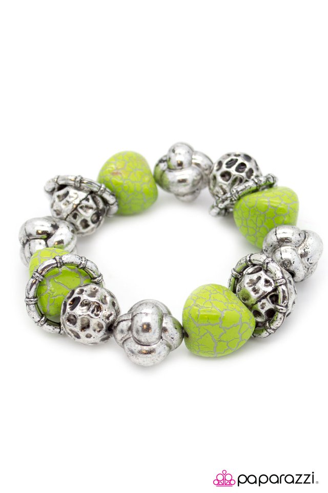 Paparazzi ♥ Touching Base - Green ♥ Bracelet