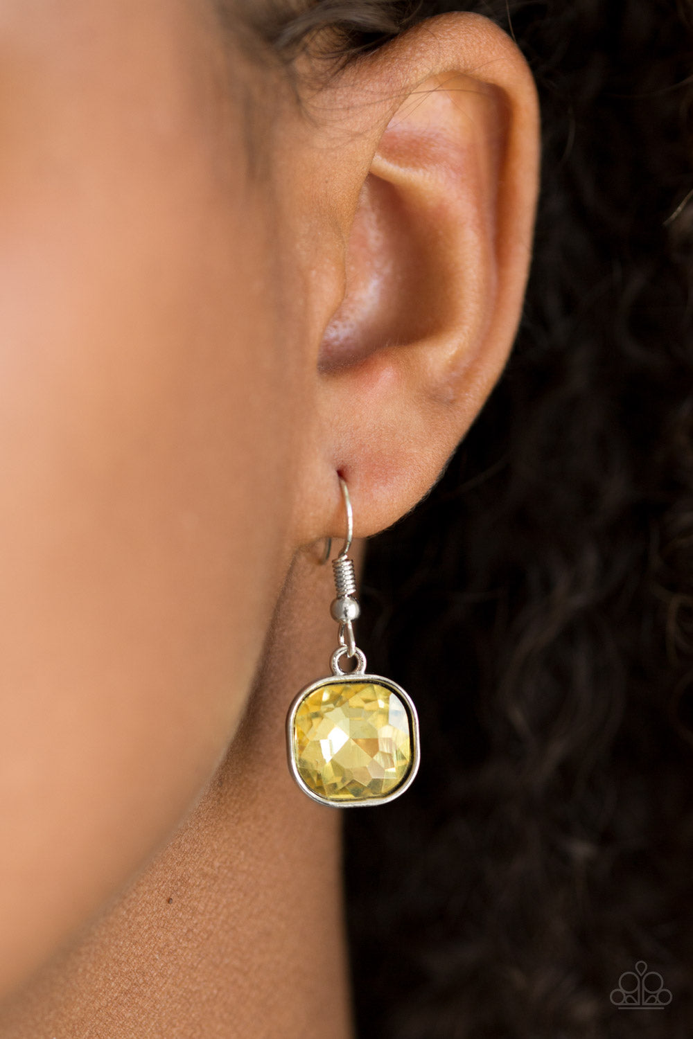 Paparazzi ♥ Dynamite Dazzle - Yellow ♥ Necklace