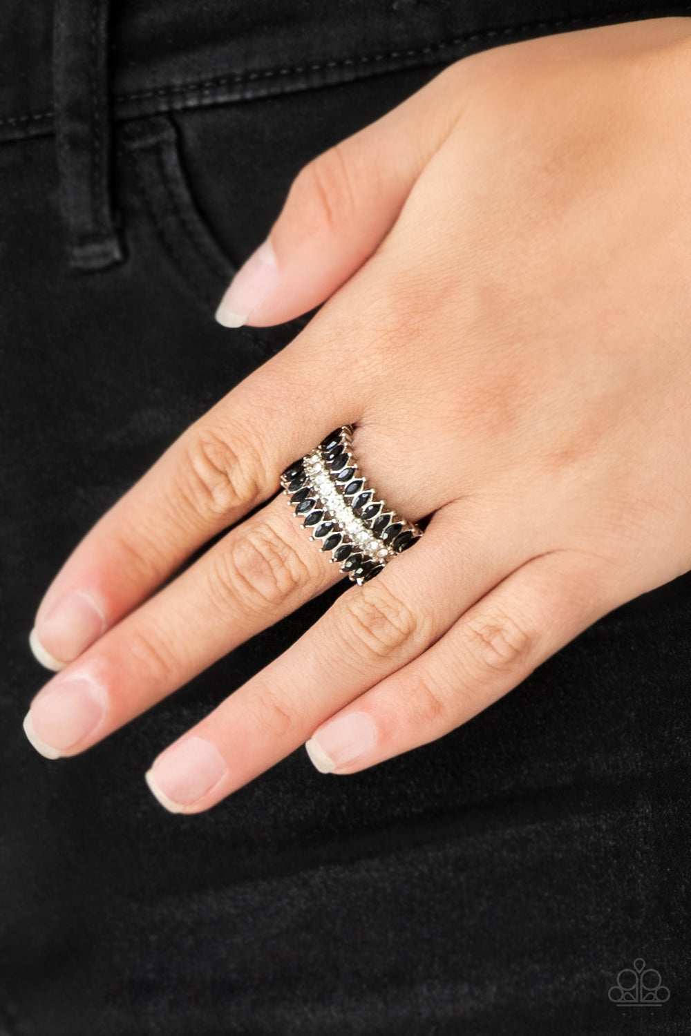 Paparazzi ♥ Treasury Fund - Black ♥ Ring