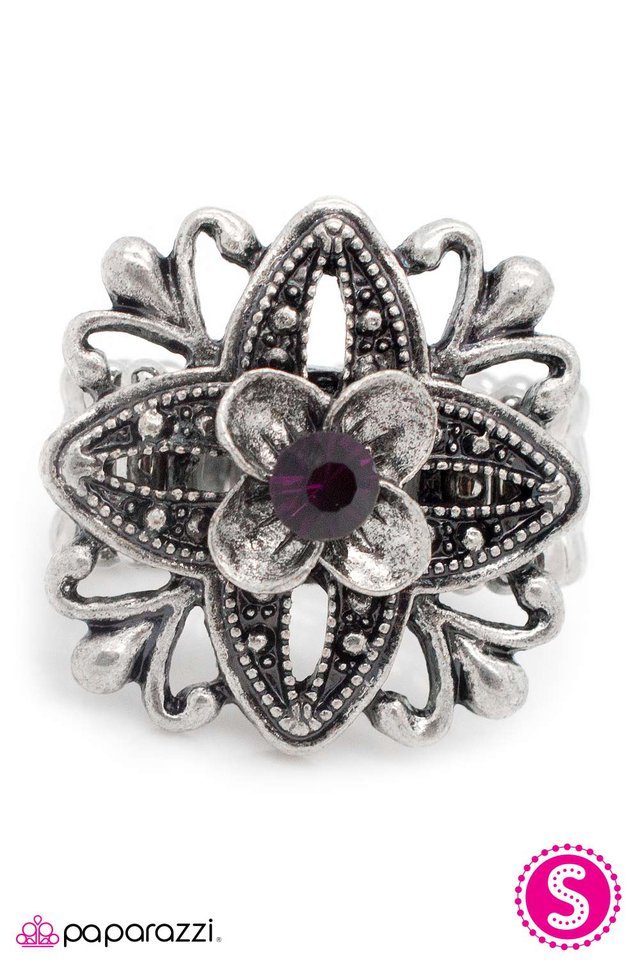 Paparazzi ♥ Never Been Better - Purple ♥ Ring