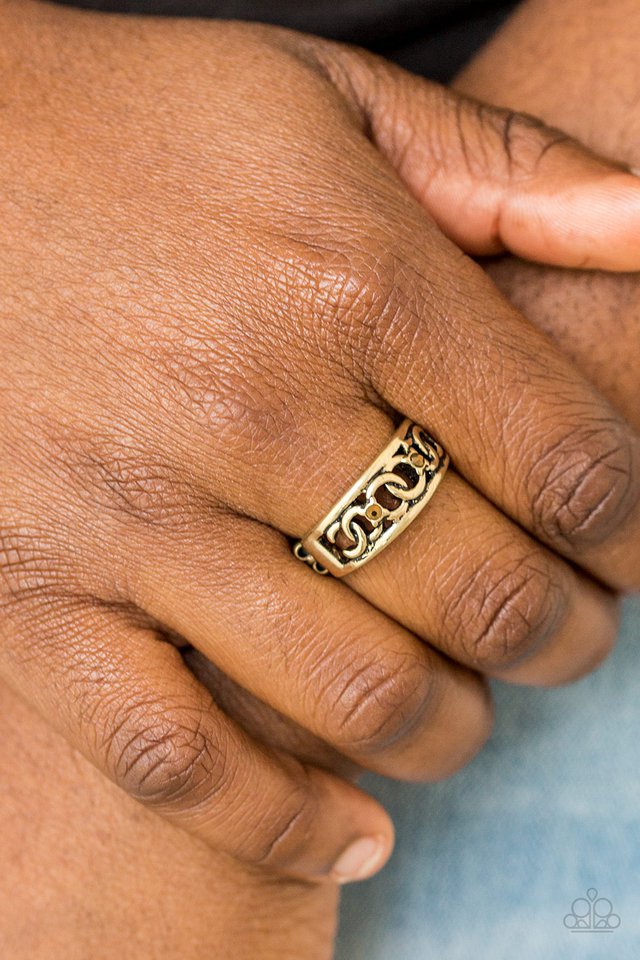 Paparazzi ♥ Street Cred - Brass ♥ Ring