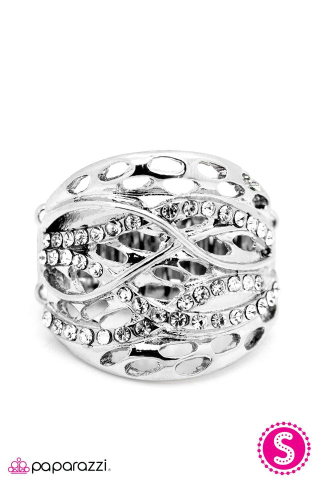 Paparazzi ♥ Path to Perfection - White ♥ Ring