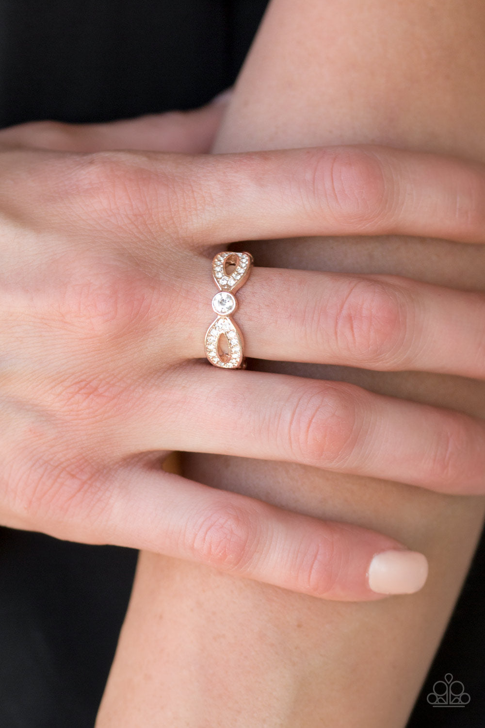 Paparazzi ♥ Extra Side Of Elegance - Rose Gold ♥ Ring