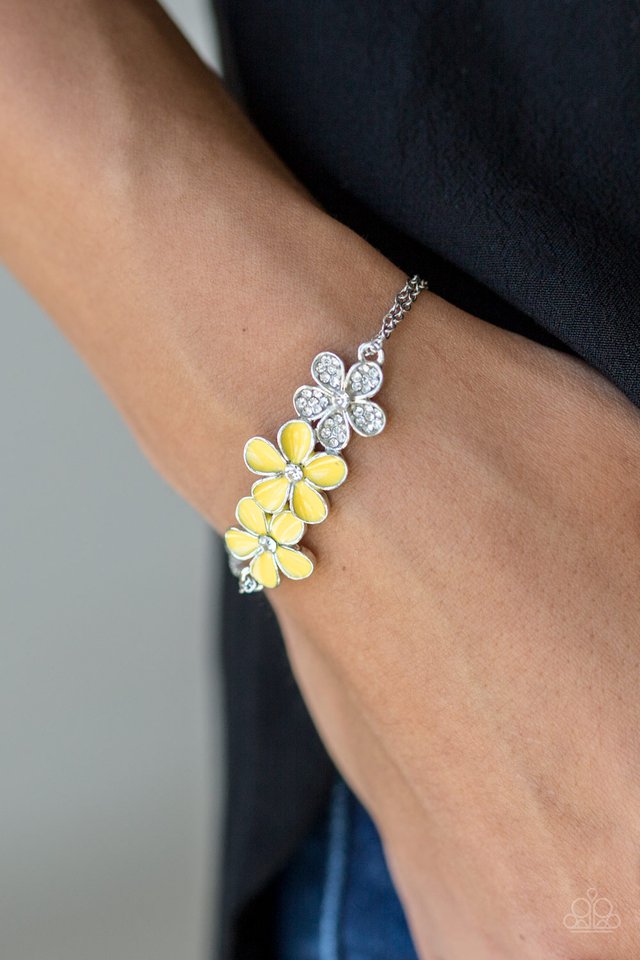 Paparazzi ♥ Flowering Fiji - Yellow ♥ Bracelet