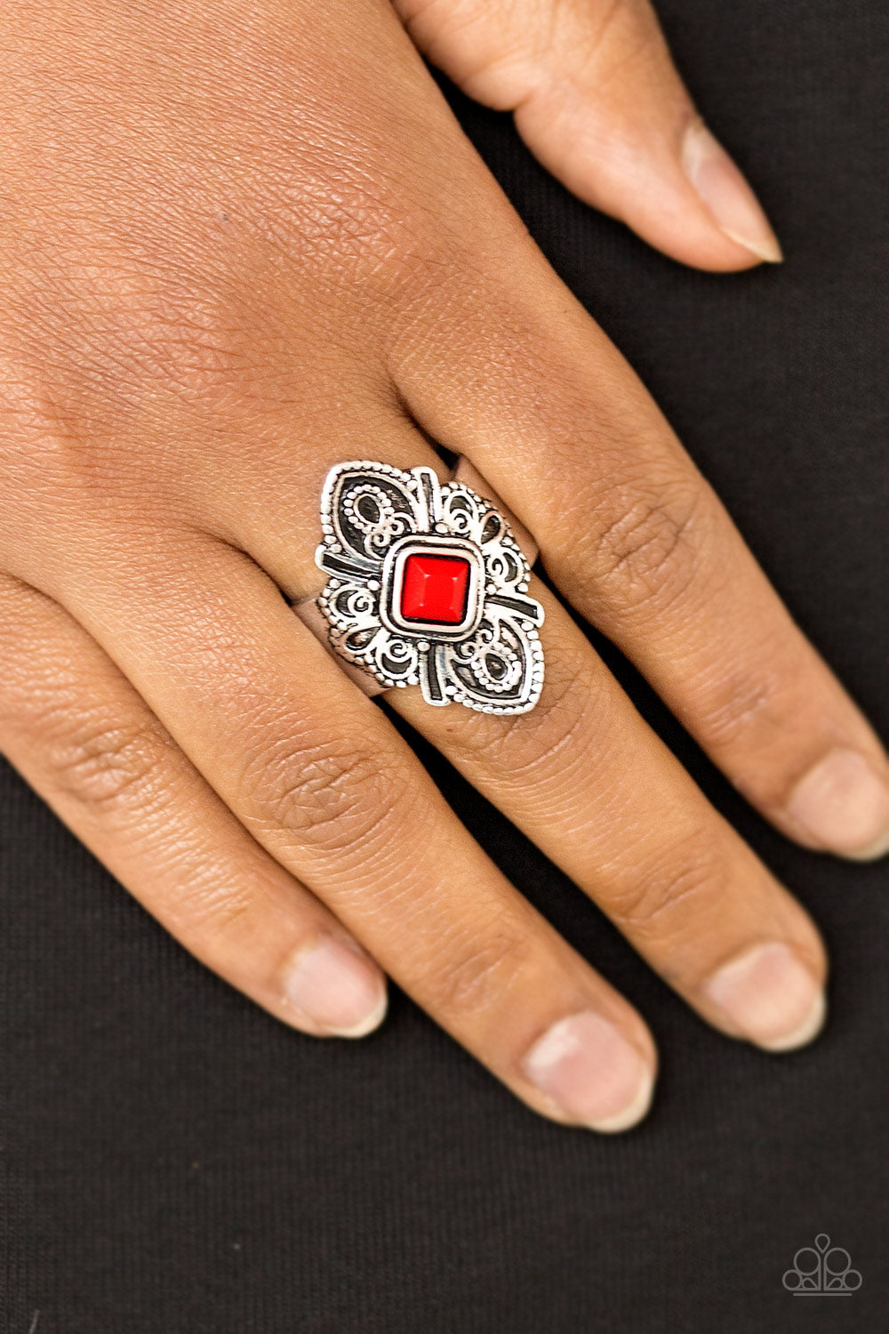 Paparazzi ♥ Impressive TREK Record - Red ♥ Ring