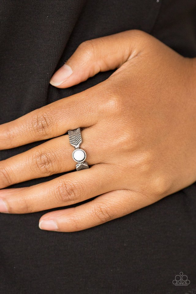 Paparazzi ♥ Awesomely ARROW-Dynamic - White ♥ Ring