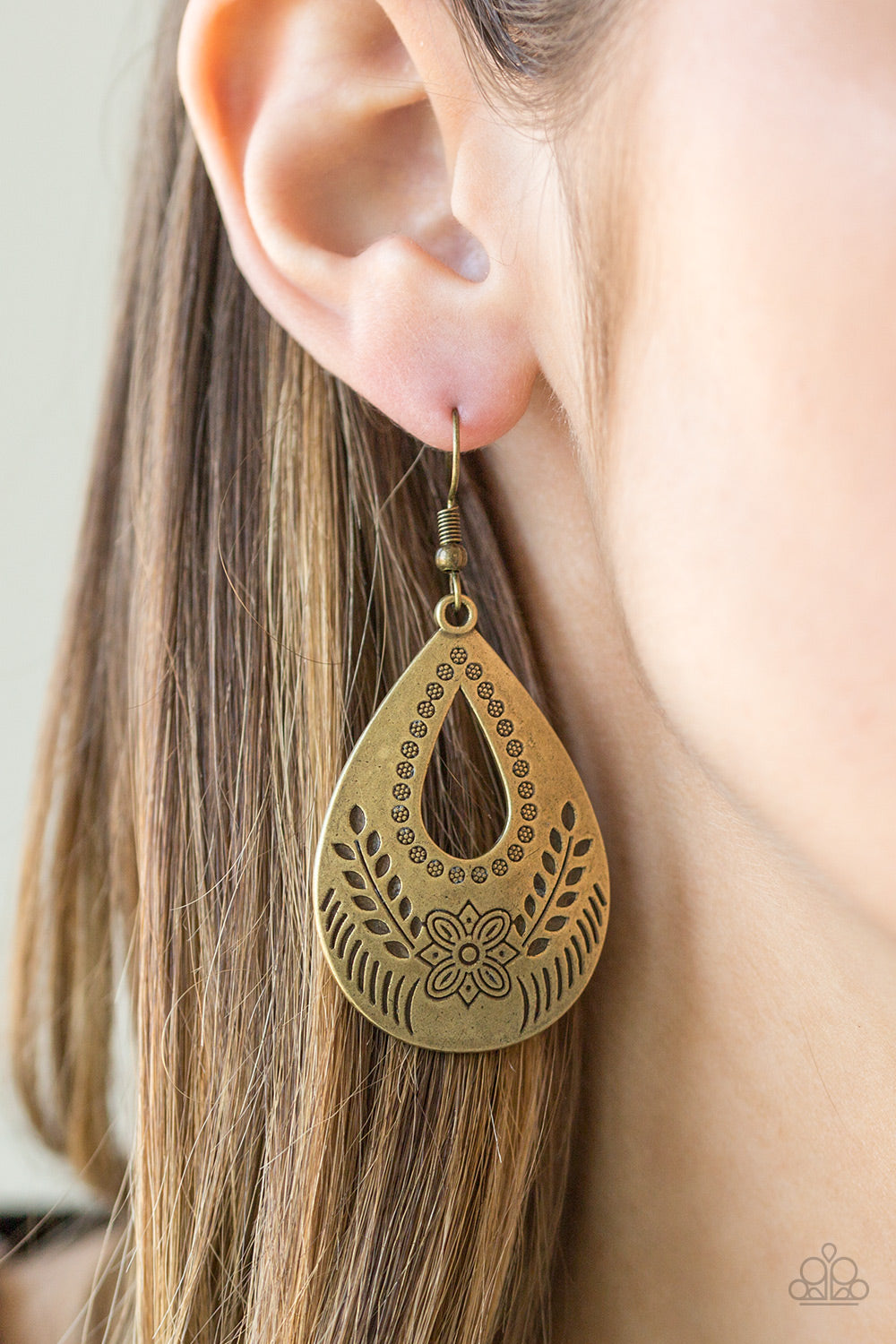 Paparazzi ♥ Floral Fiesta - Brass ♥ Earrings