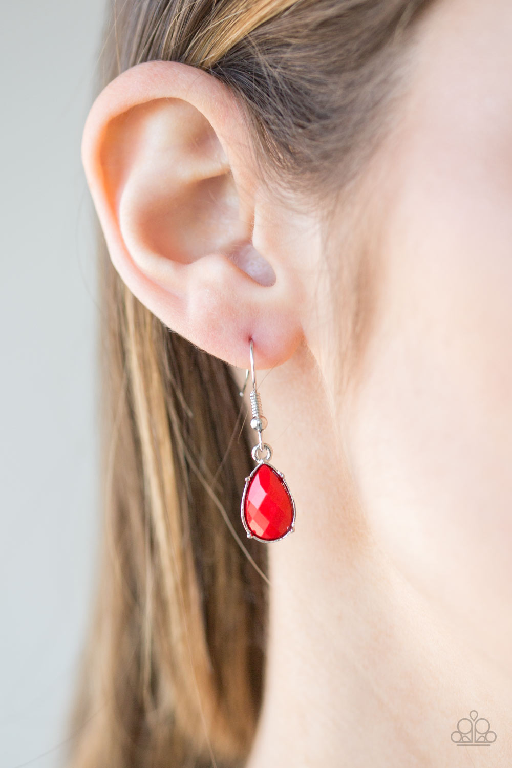 Paparazzi ♥ Maui Majesty - Red ♥ Necklace