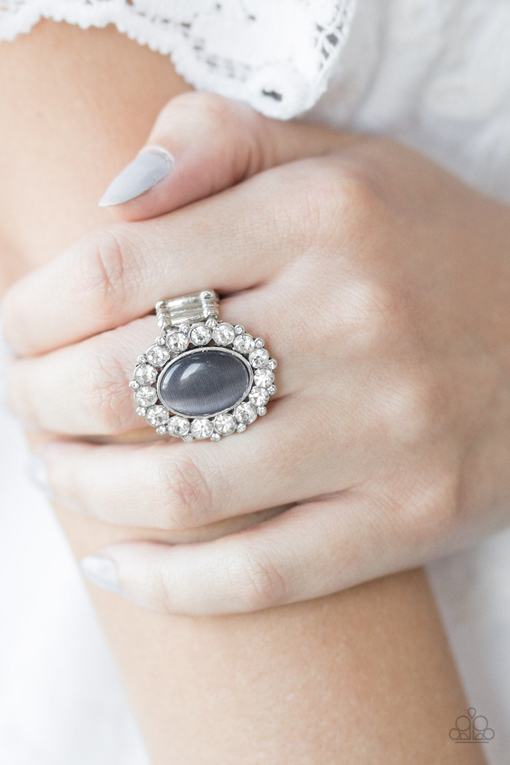 Paparazzi ♥ Cinderella Cinderella - Silver ♥ Ring