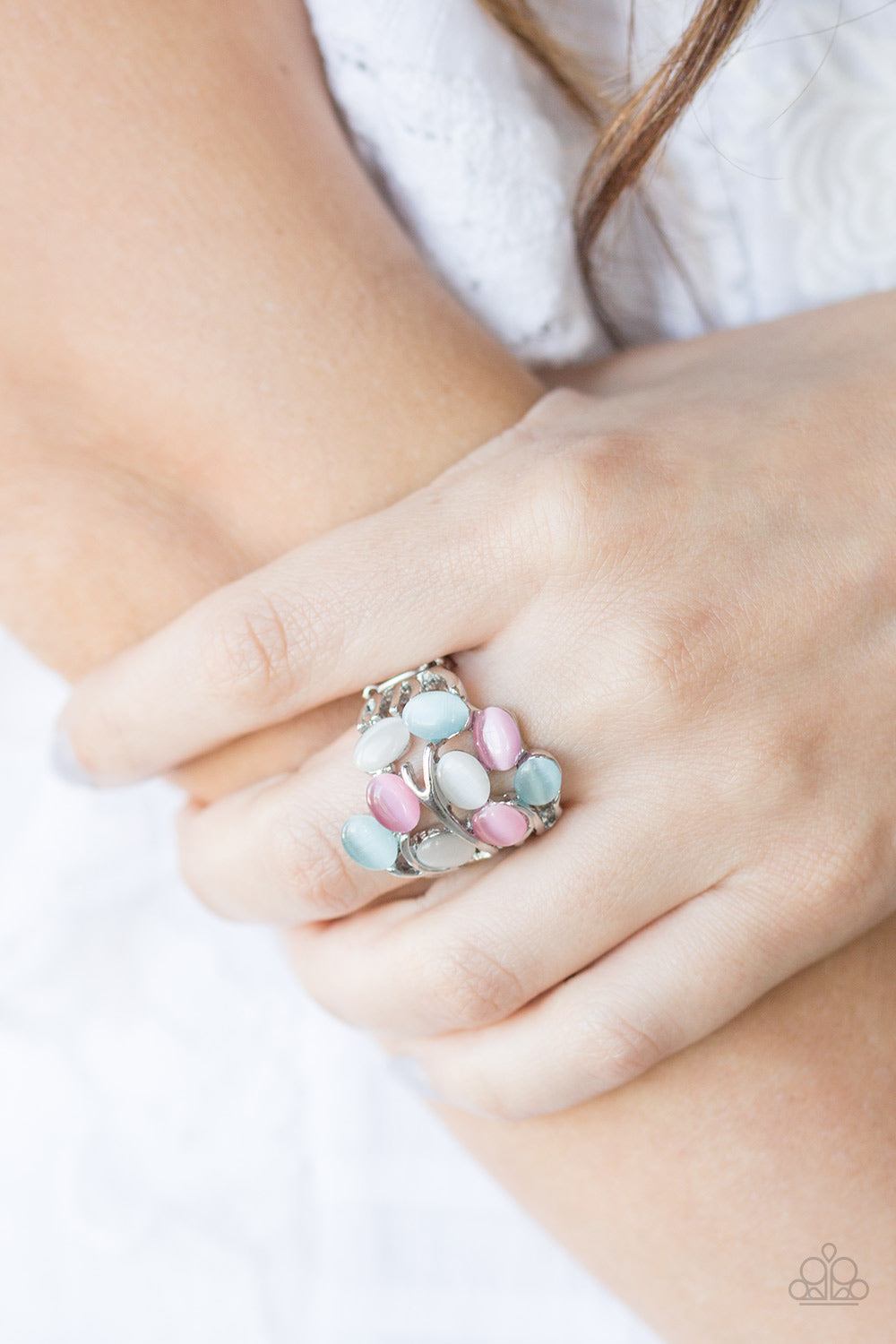 Paparazzi ♥ Really Starting To GLOW On Me - Pink ♥ Ring