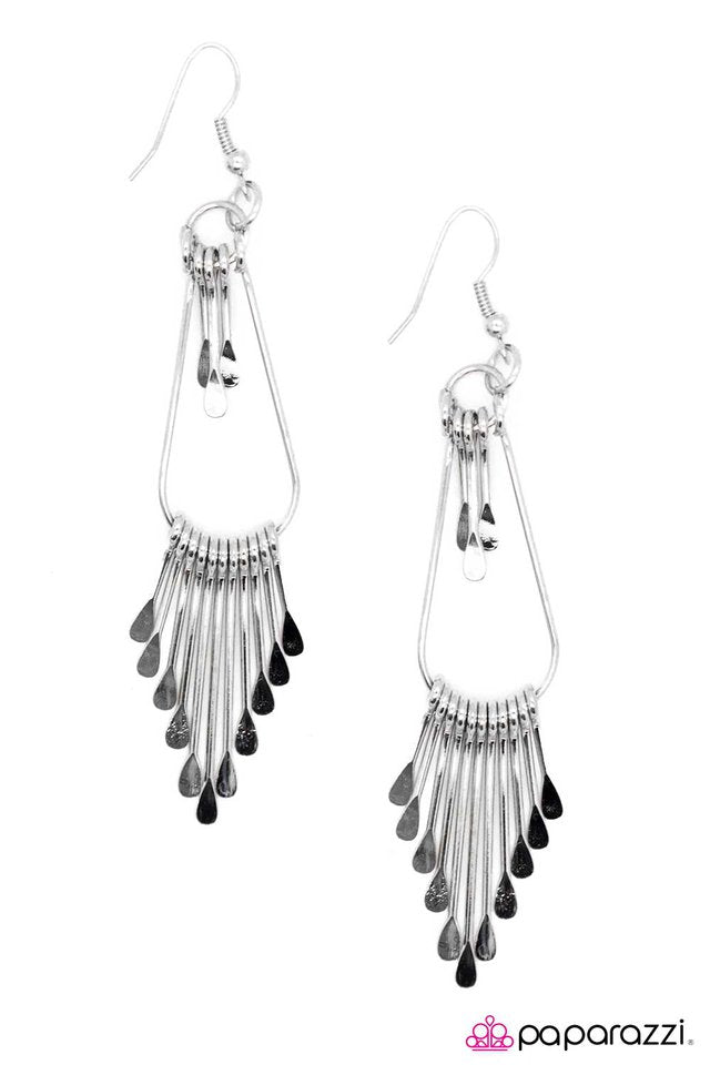 Paparazzi ♥ Ready OAR Not - Silver ♥ Earrings