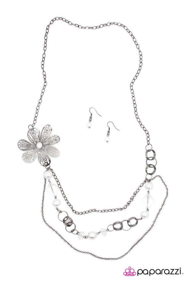 Paparazzi ♥ Life Goes On - White ♥ Necklace