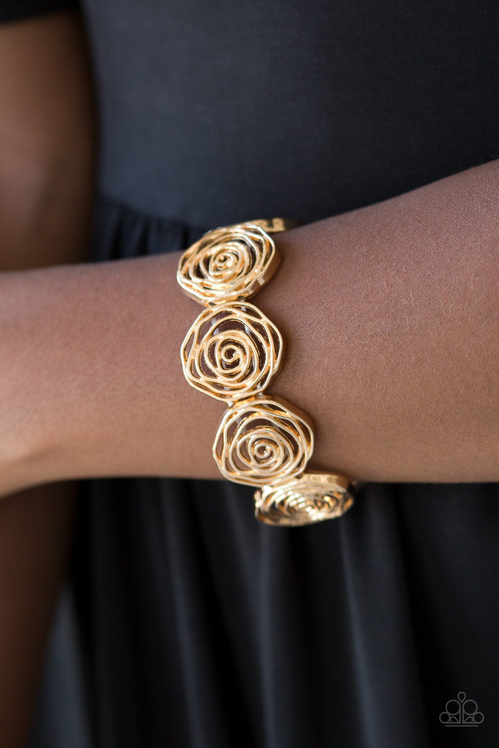 Paparazzi ♥ Beat Around The ROSEBUSH - Gold ♥ Bracelet