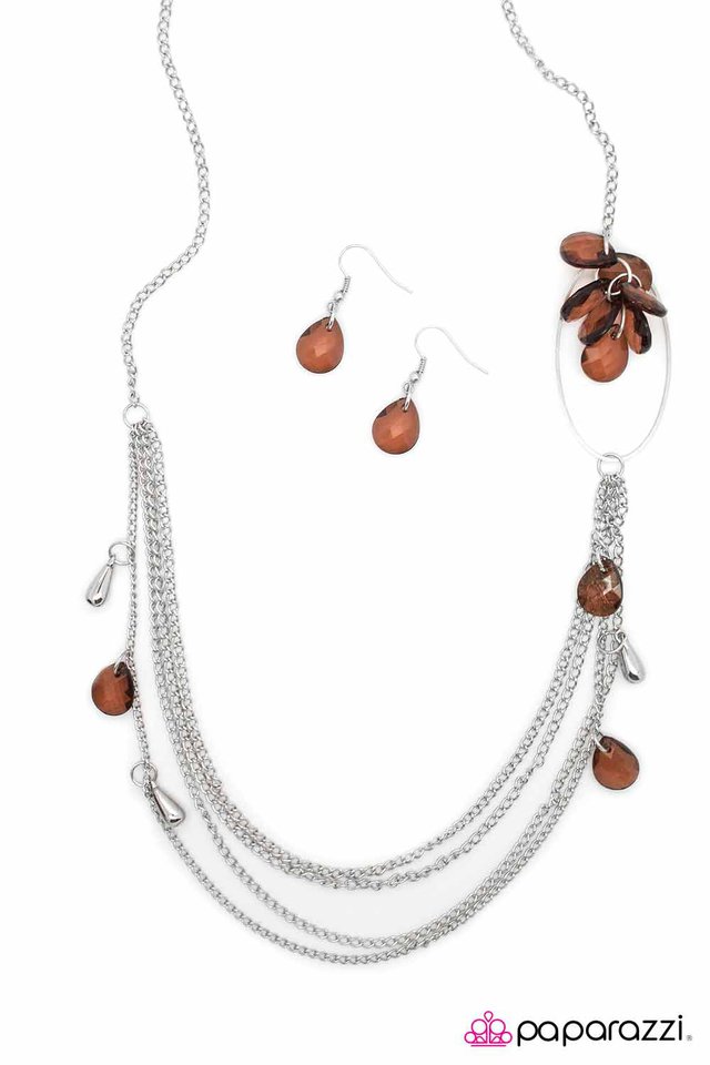 Paparazzi ♥ Drawing A Crowd - Brown ♥ Necklace