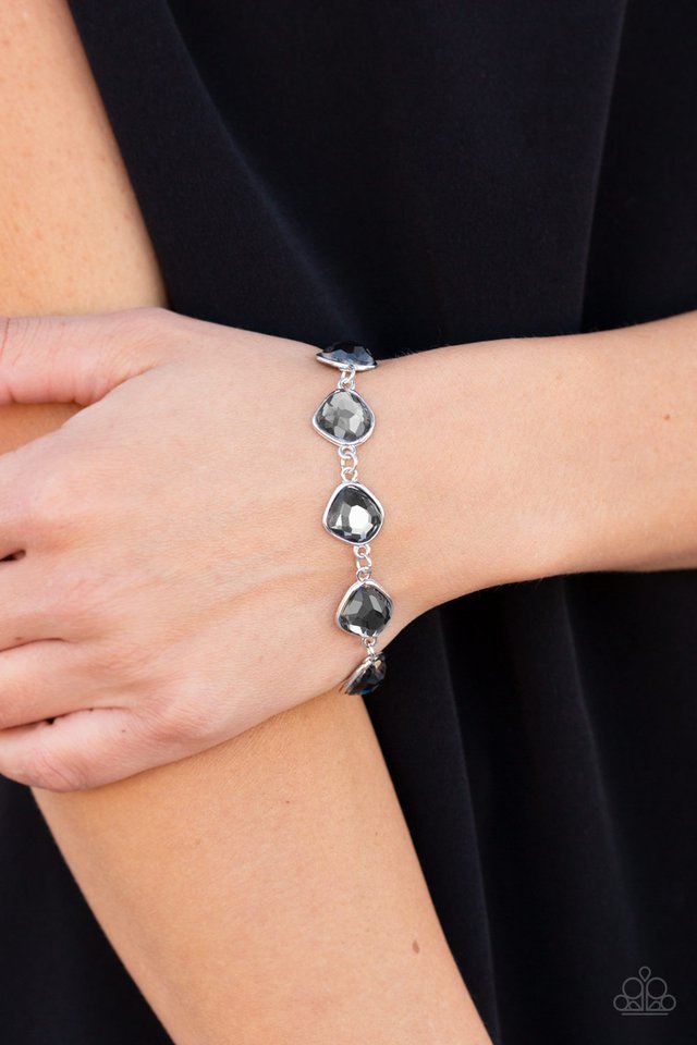 Paparazzi ♥ Perfect Imperfection - Silver ♥ Bracelet