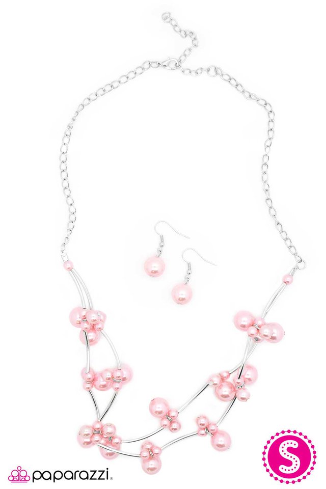 Paparazzi ♥ Instant Classic - Pink ♥ Necklace