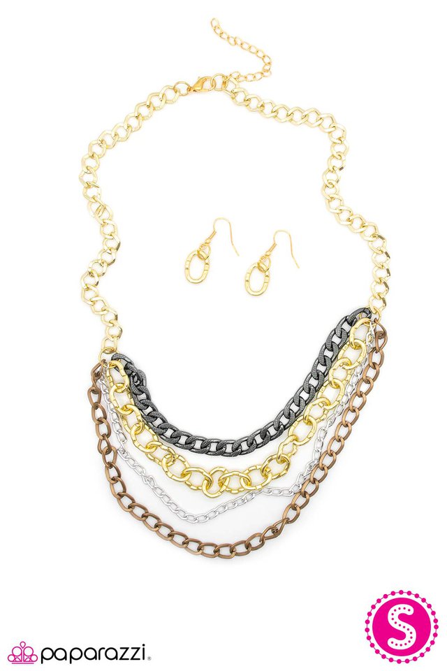 Paparazzi ♥ Make My Day - Gold ♥ Necklace