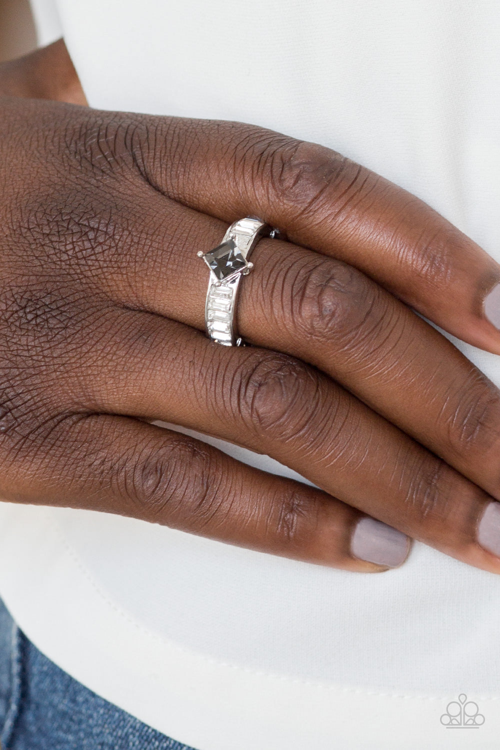 Paparazzi ♥ Elegantly Ever After - Silver ♥ Ring