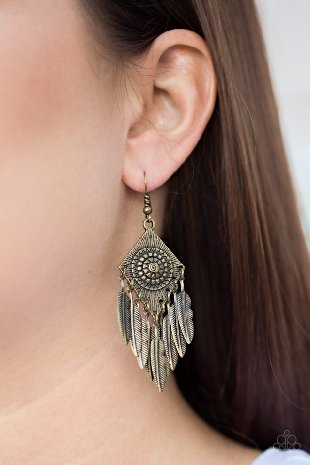 Paparazzi ♥ Western Rattler - Brass ♥ Earrings
