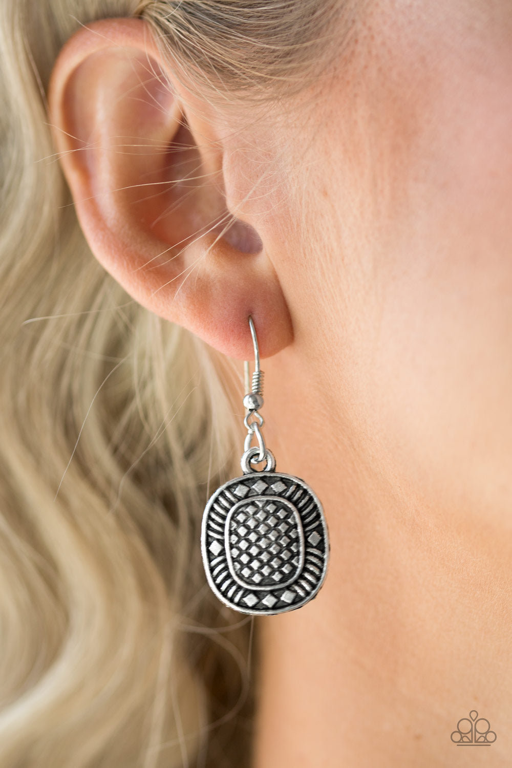 Paparazzi ♥ Prehistoric Powerhouse - Silver ♥ Necklace