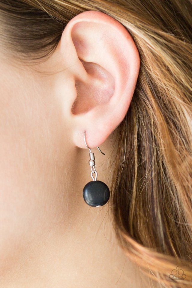 Paparazzi ♥ Canyon Collection - Black ♥ Necklace